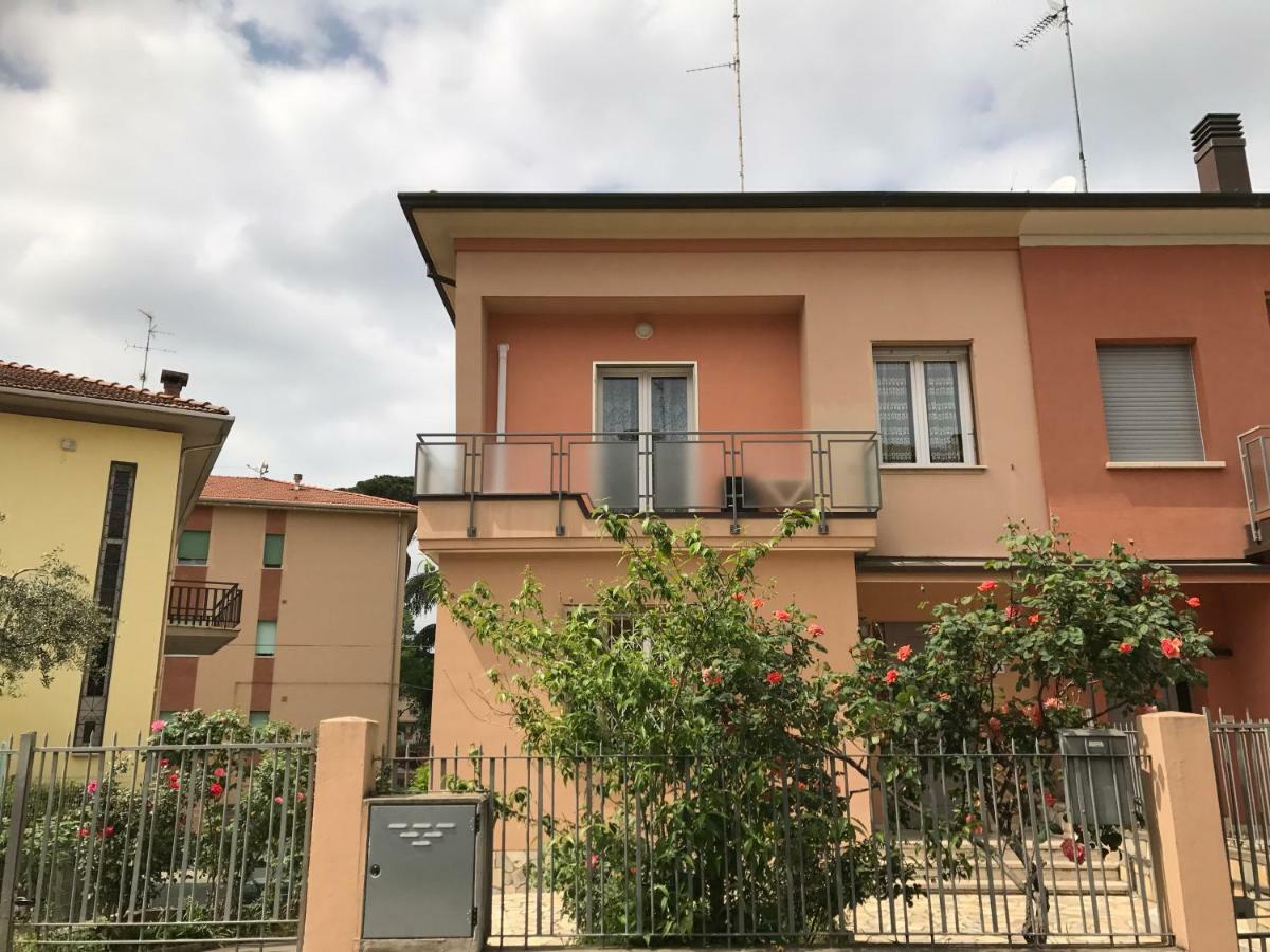 Affittacamere Le Rose Imola Exterior foto